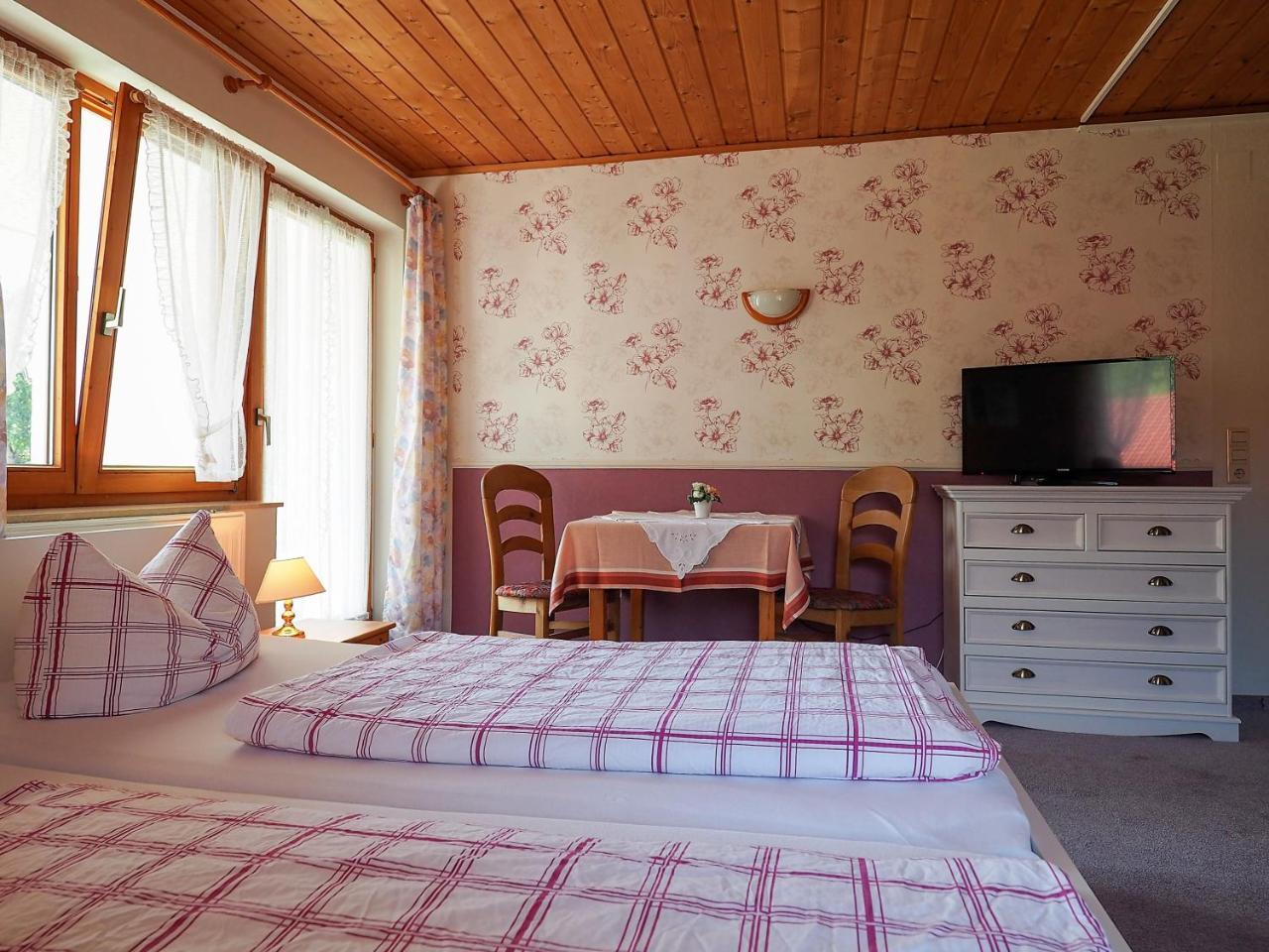 Landgasthof Zum Schwarzen Grat Isny im Allgäu Exteriör bild