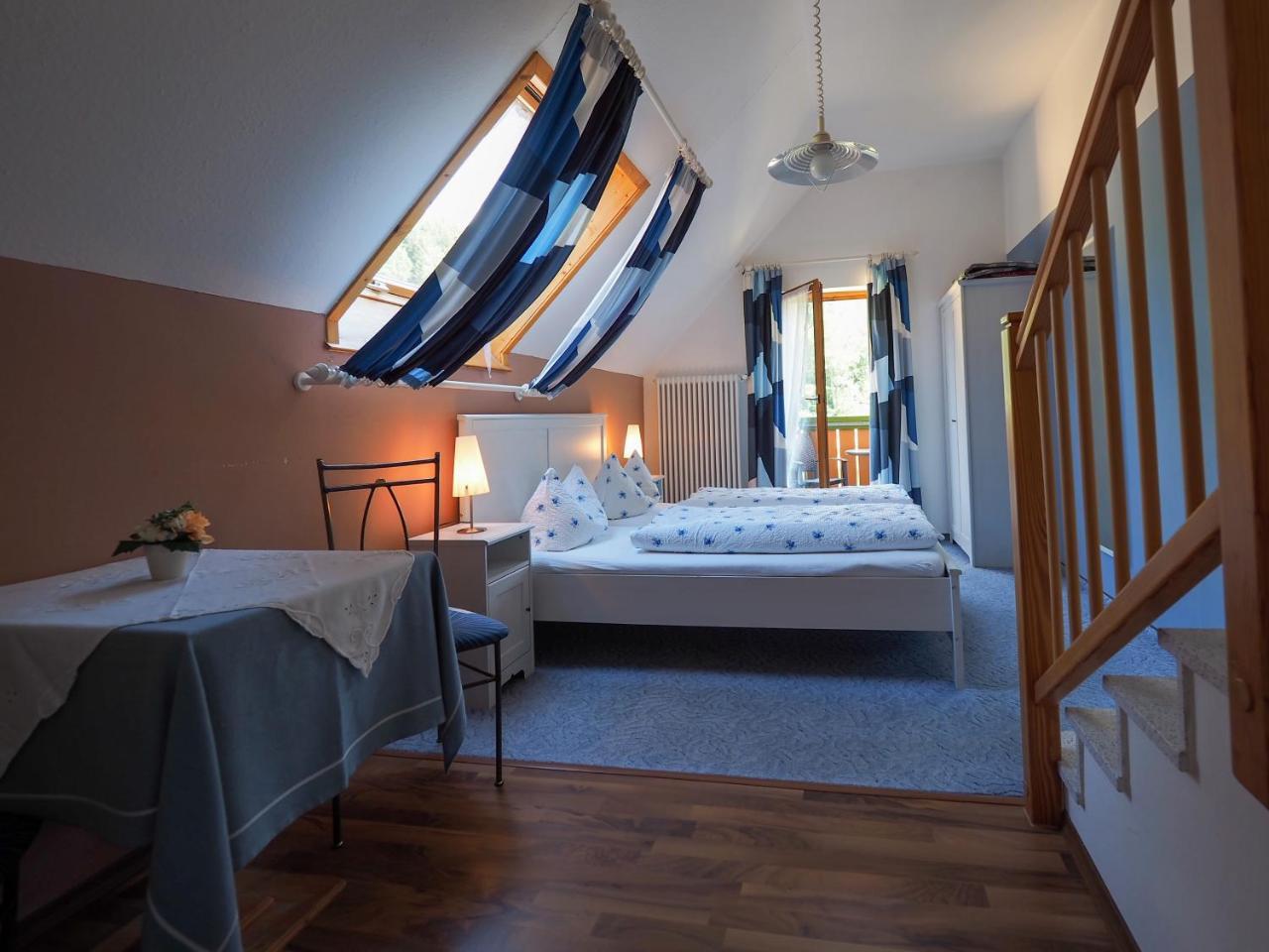 Landgasthof Zum Schwarzen Grat Isny im Allgäu Exteriör bild